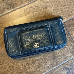 Giani Bernini Pebbled Leather Clutch Black EUC